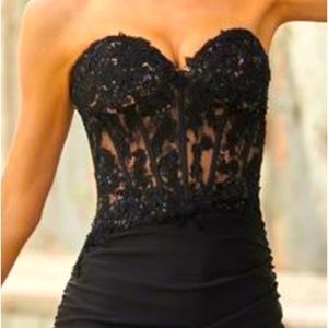 Beautiful Sherri Hill black corset party/cocktail dress